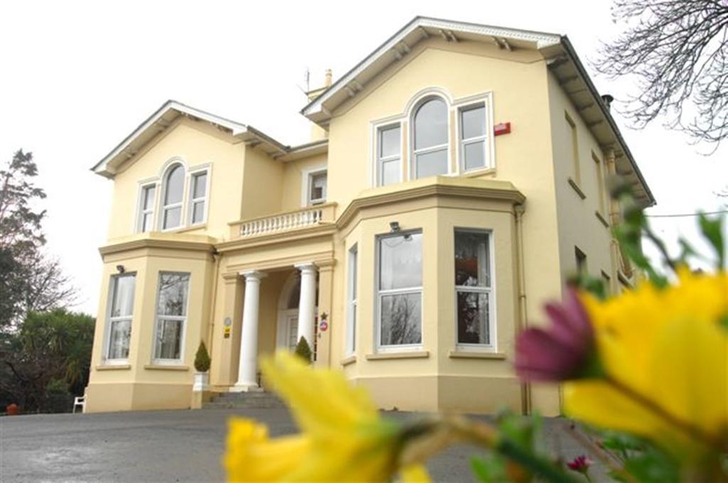 Knockeven House Bed and Breakfast Cobh Exteriör bild